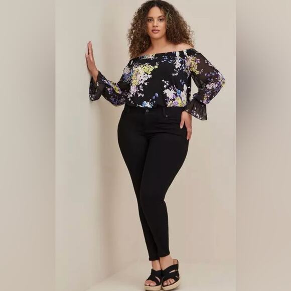 Torrid Studio Knit Off-Shoulder Smocked Chiffon Sleeve Swing Top Black Floral 3X - Picture 3 of 15